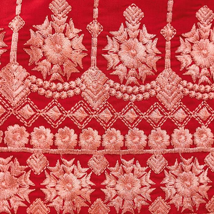 Pakistani Embroidered 3 Piece Suit                                Arrotti